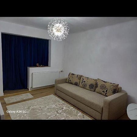 Appartamento Garsoniera Luminoasa Craiova Esterno foto
